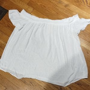🔴5/$25🔴White Pull-on Blouse